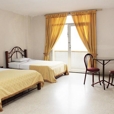 Hotel Normandia メデジン エクステリア 写真