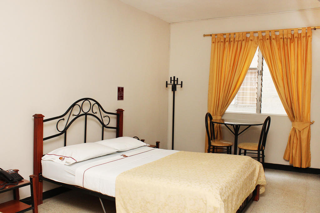 Hotel Normandia メデジン 部屋 写真