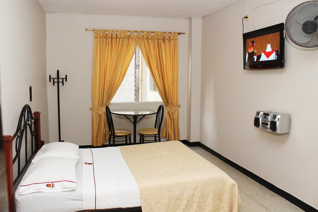 Hotel Normandia メデジン 部屋 写真